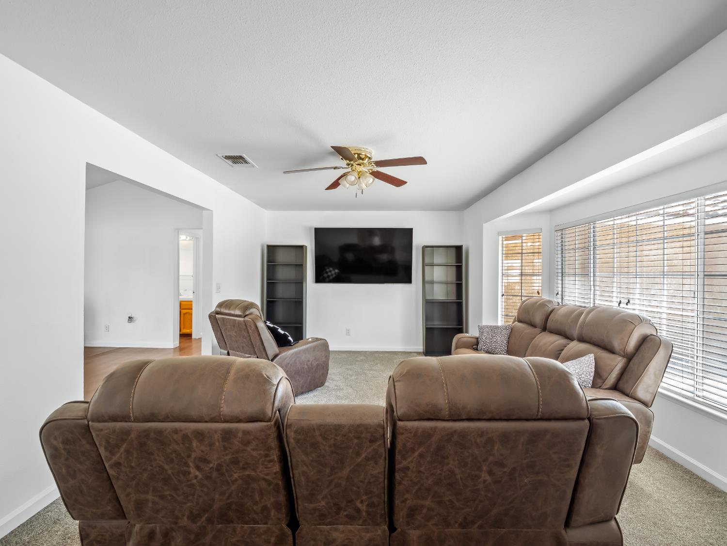 16099 Karen Road