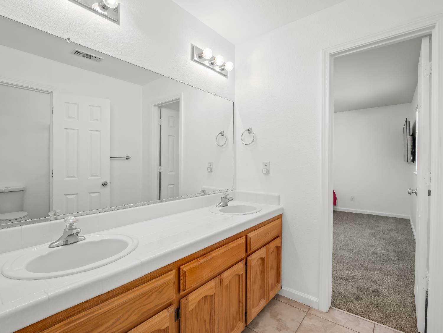 16099 Karen Road