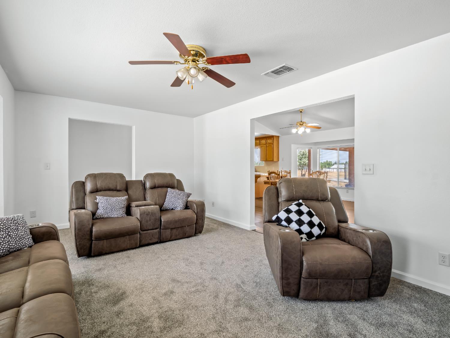 16099 Karen Road