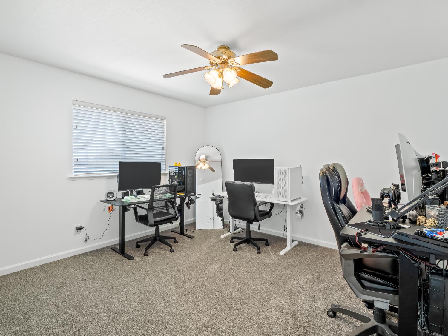 16099 Karen Road