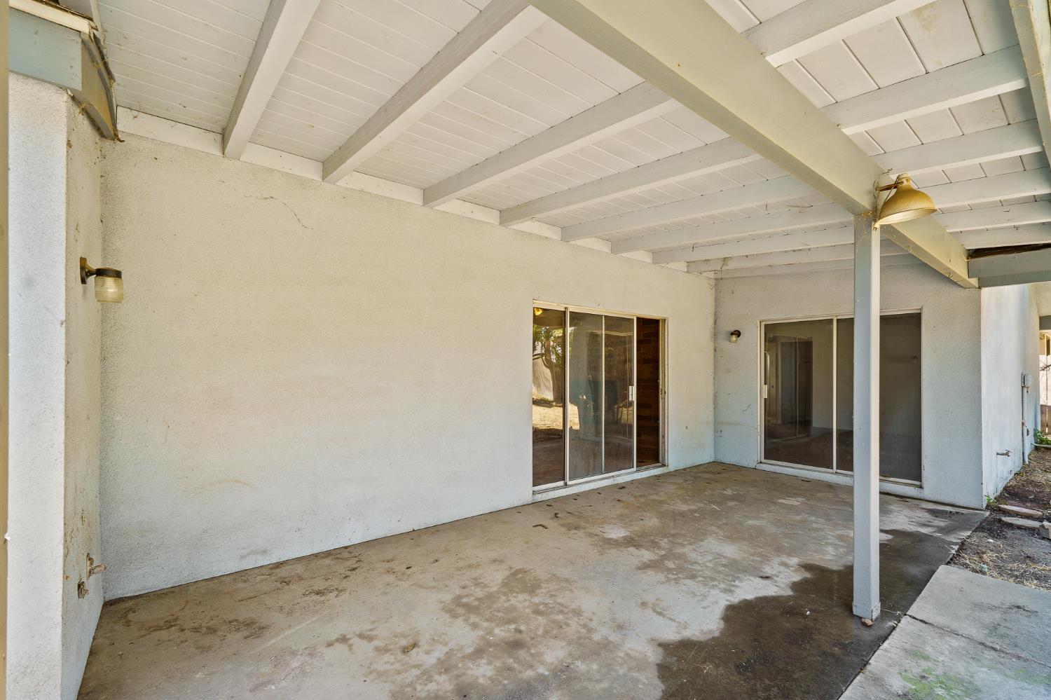 1152 W Mesa Avenue