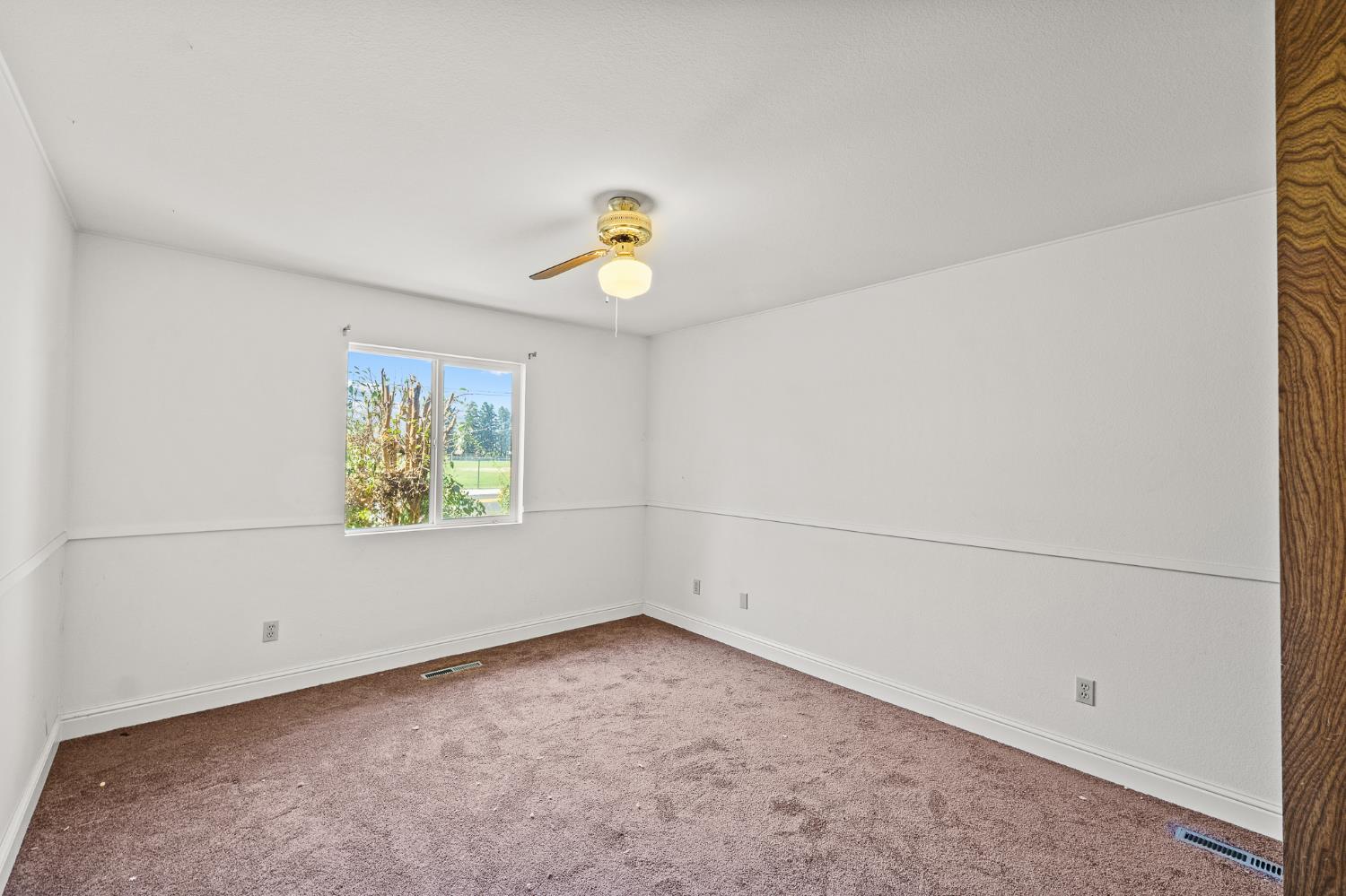 1152 W Mesa Avenue