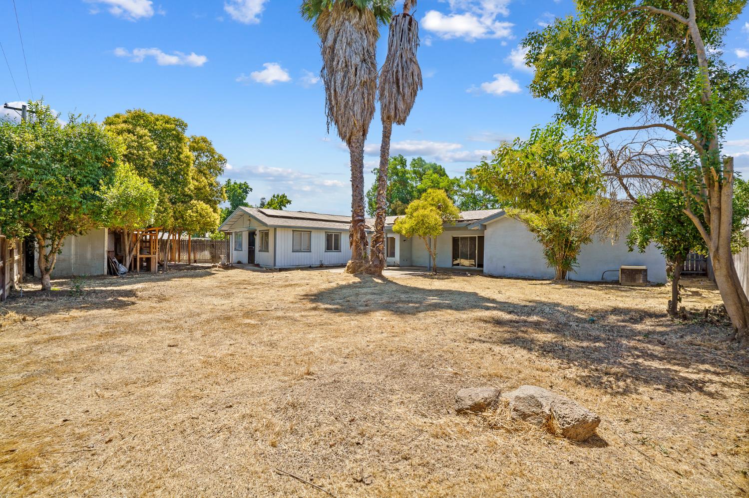 1152 W Mesa Avenue