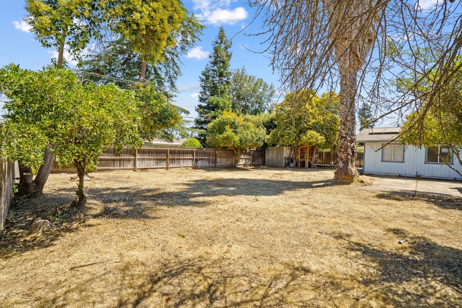 1152 W Mesa Avenue