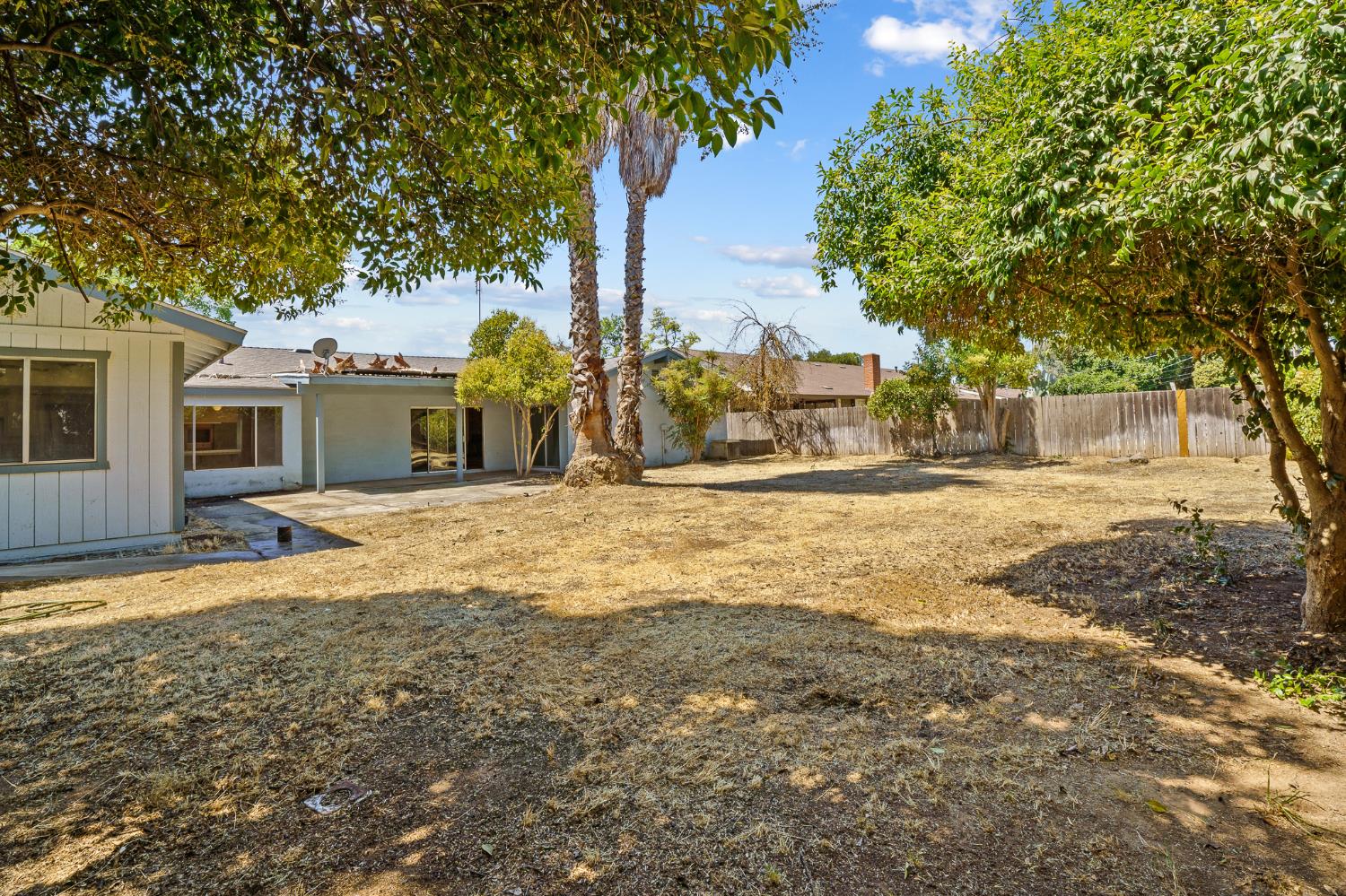 1152 W Mesa Avenue