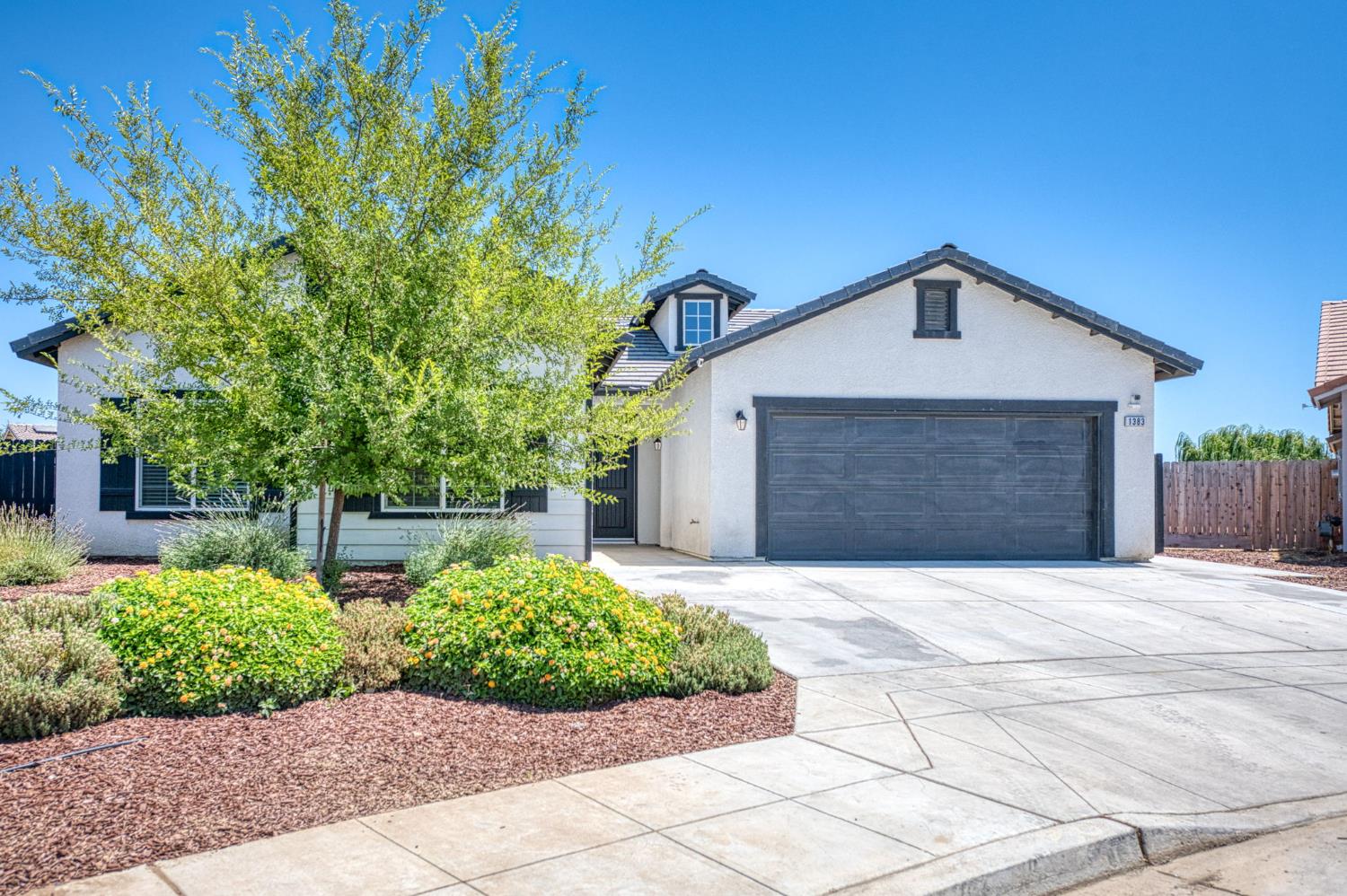 1383 Pompei Street