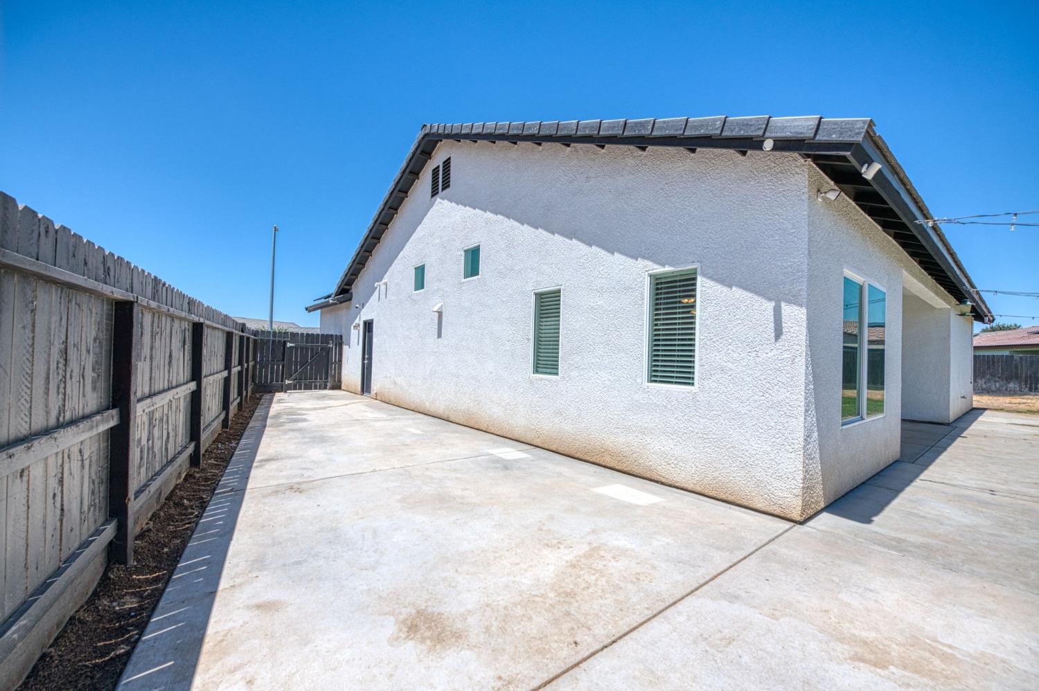 1383 Pompei Street