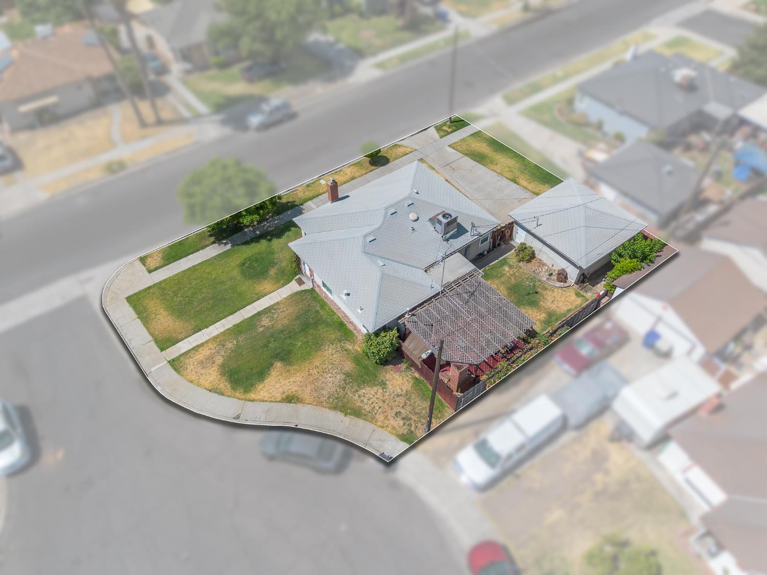 3051 E Simpson Avenue