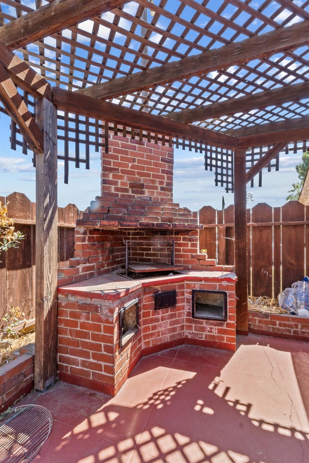 3051 E Simpson Avenue