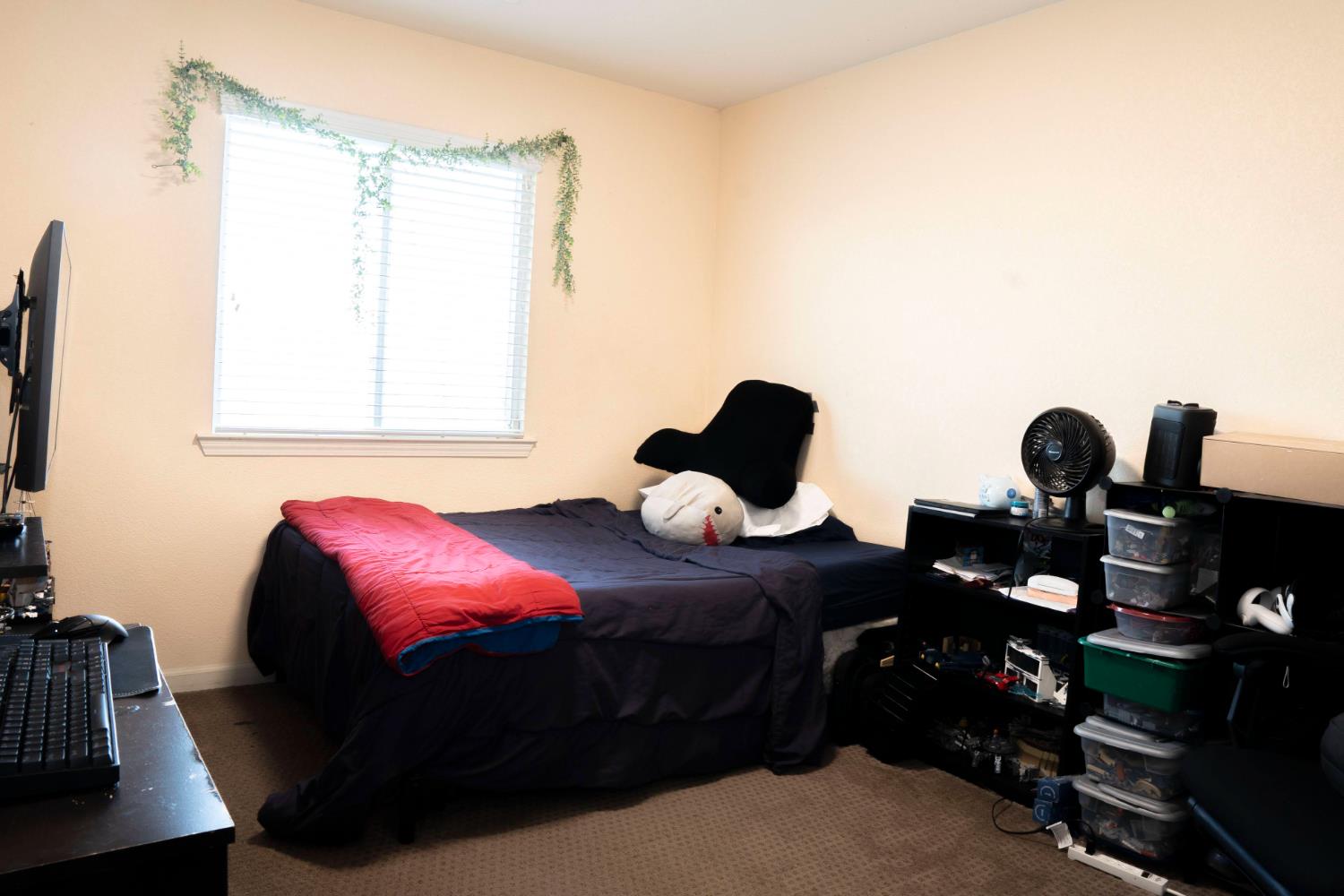 4310 W Saginaw Way