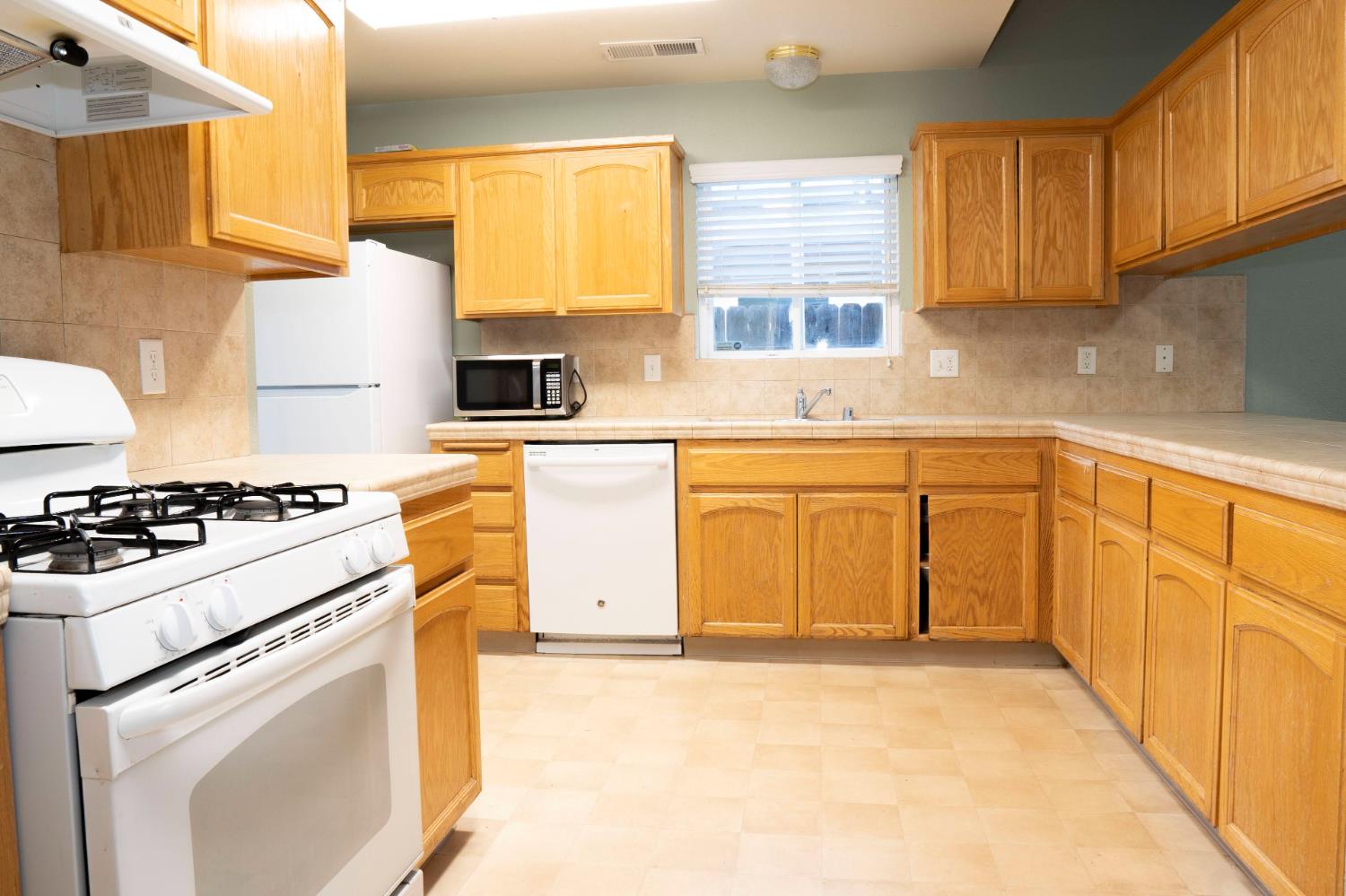 4310 W Saginaw Way