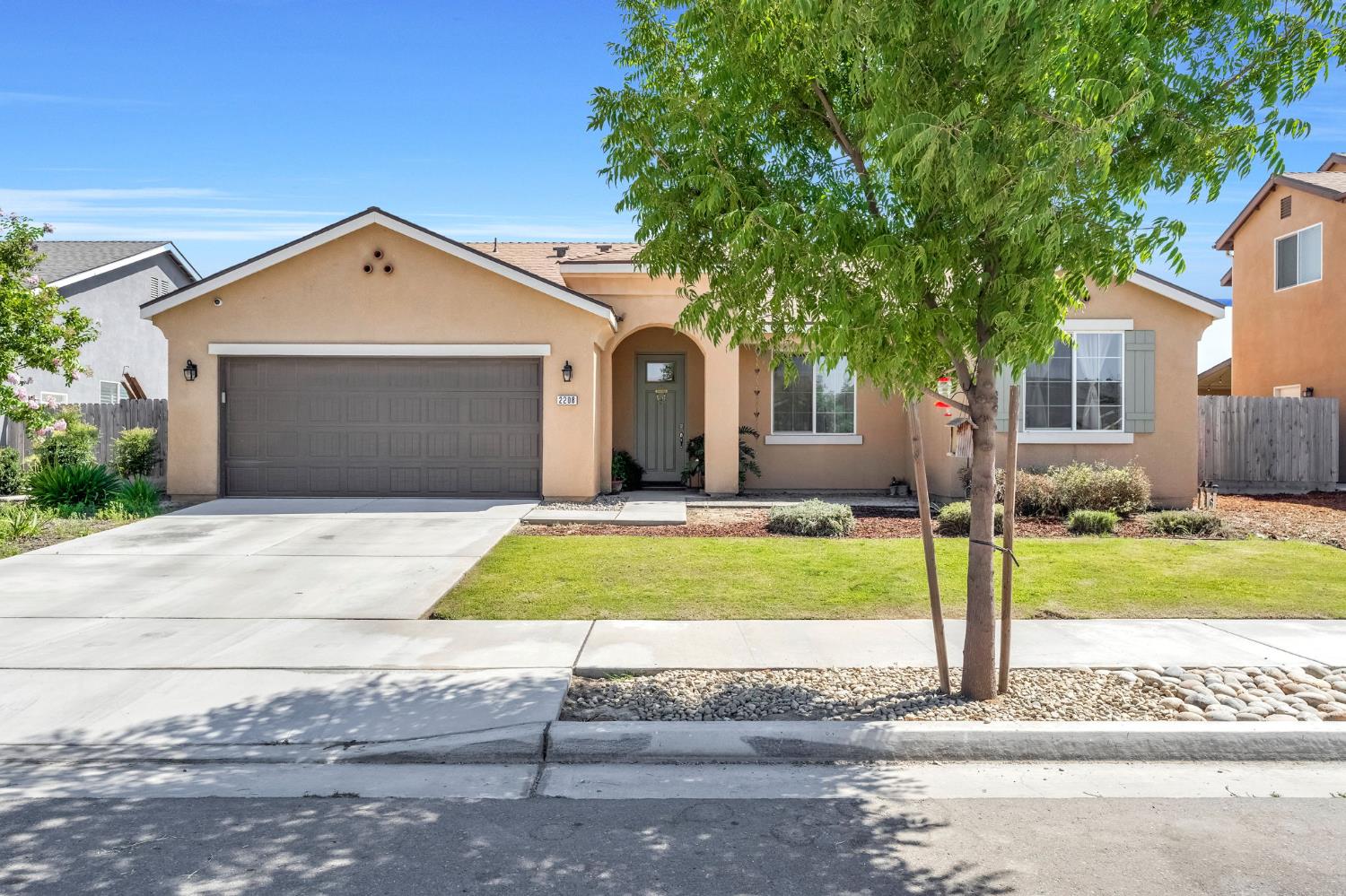 2208 Lake Court