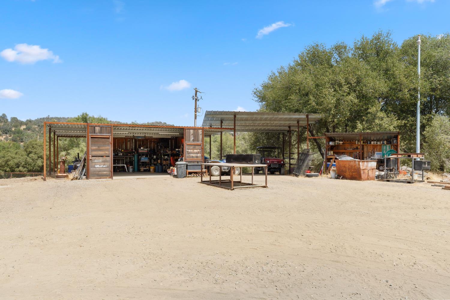 53777 Road 200
