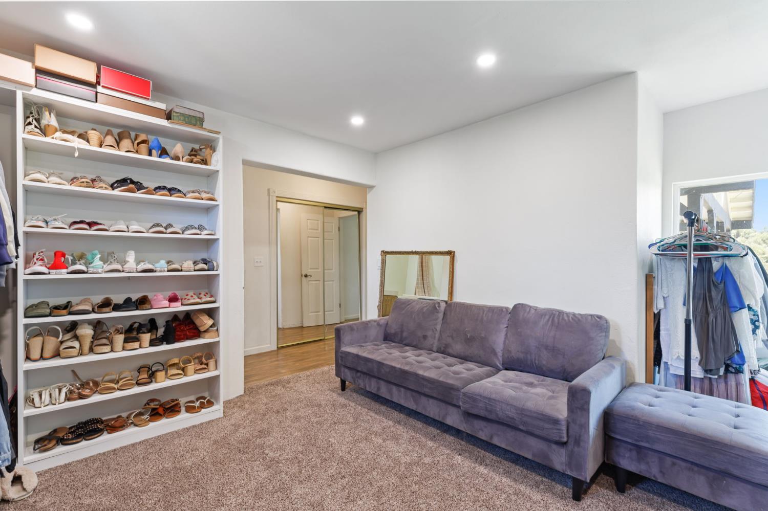 53777 Road 200