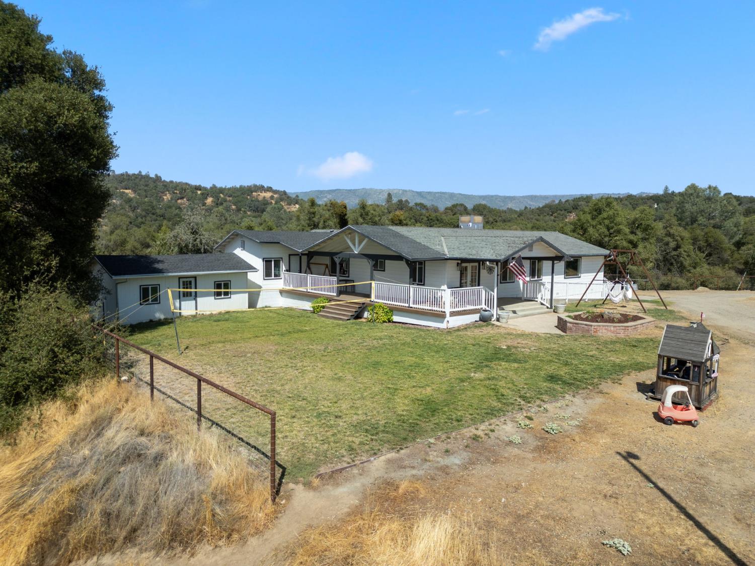 53777 Road 200