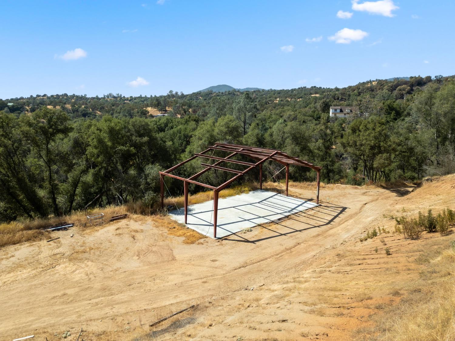 53777 Road 200
