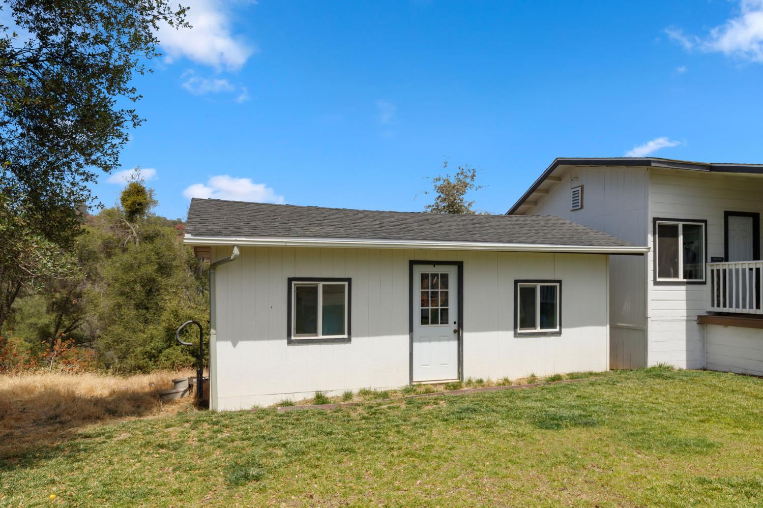 53777 Road 200