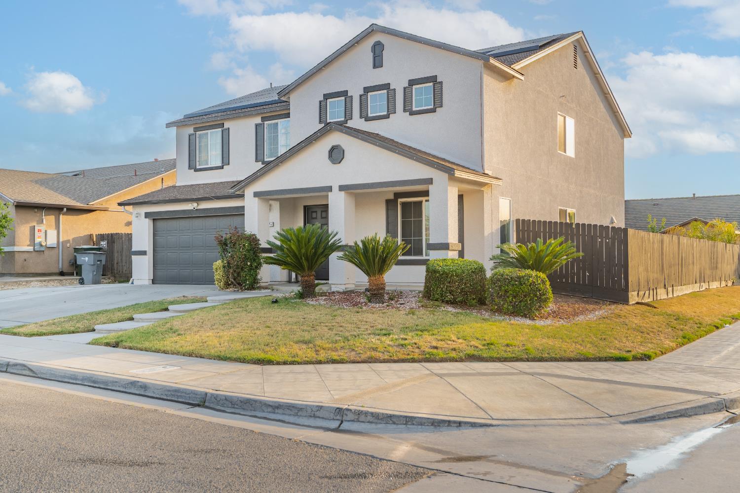 4777 N Rumi Avenue