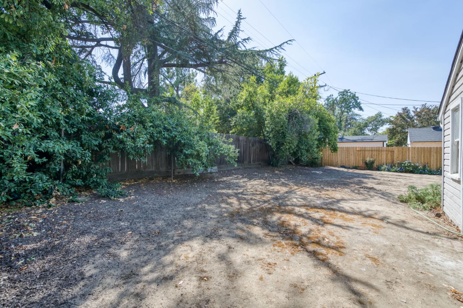 822 E Dayton Avenue