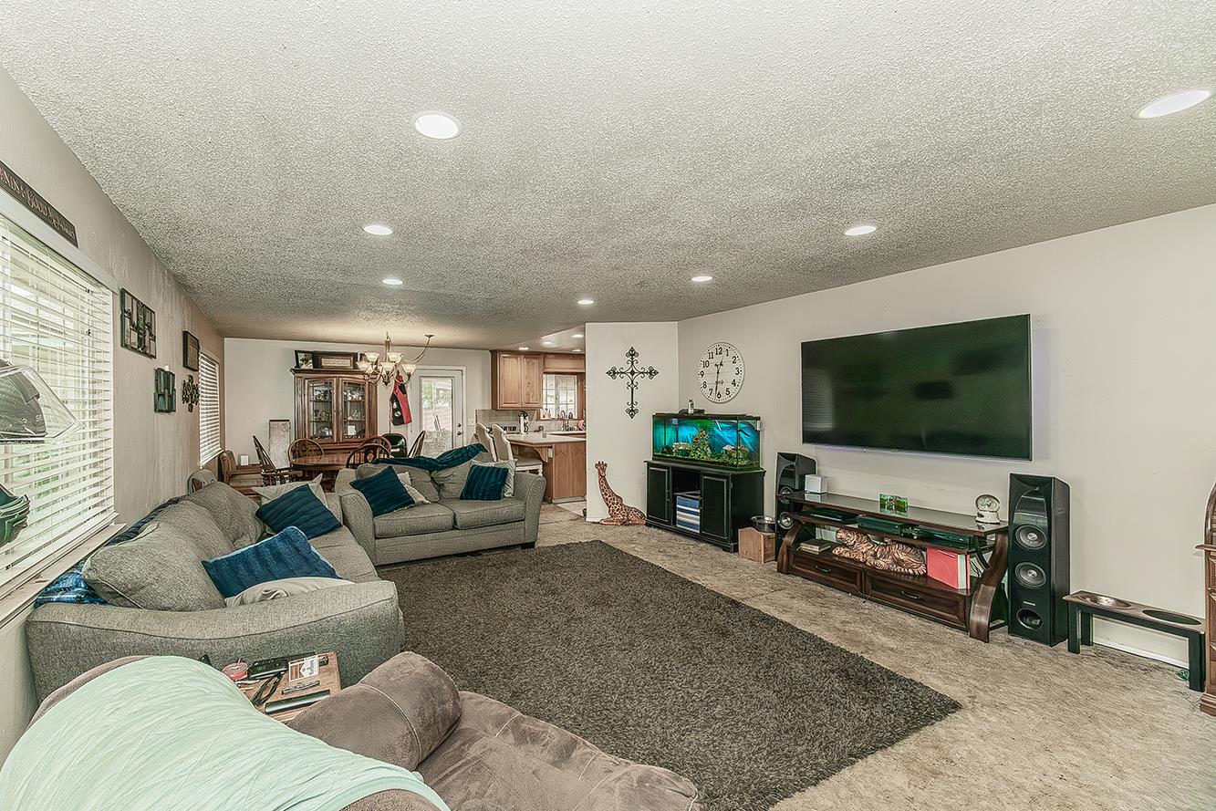 13549 S Henderson Road