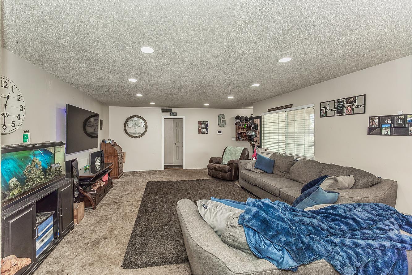13549 S Henderson Road