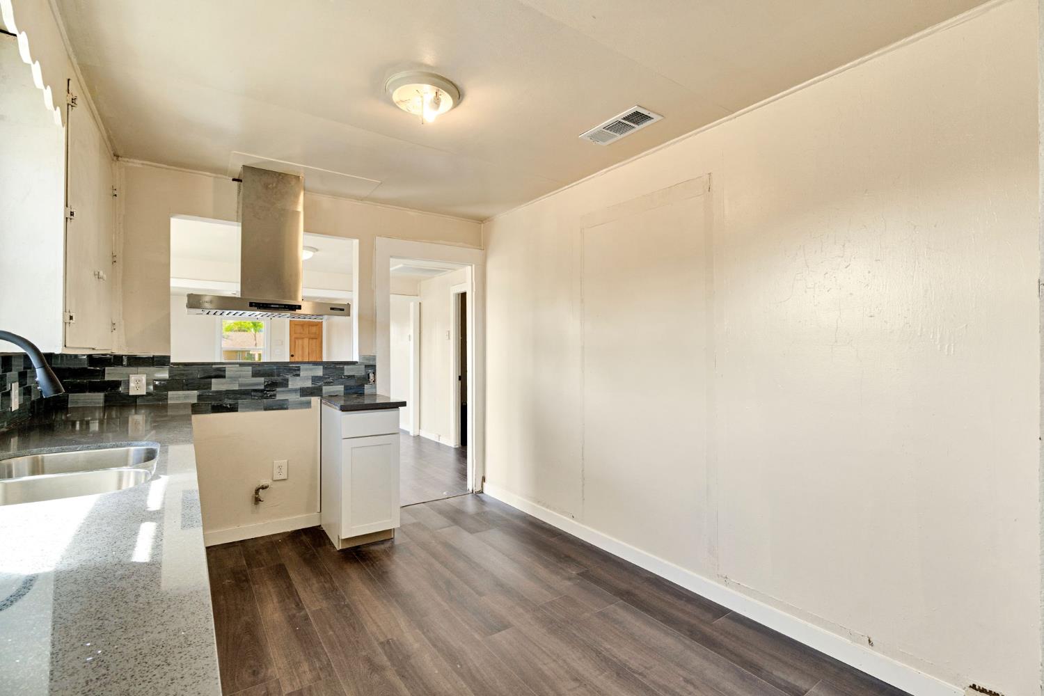 408 W Spruce Avenue