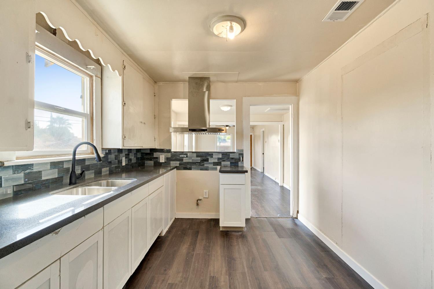 408 W Spruce Avenue