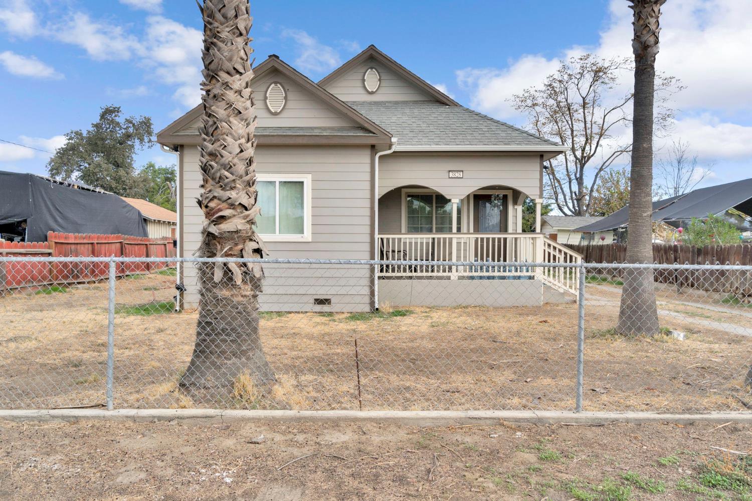 3828 Paloma Street