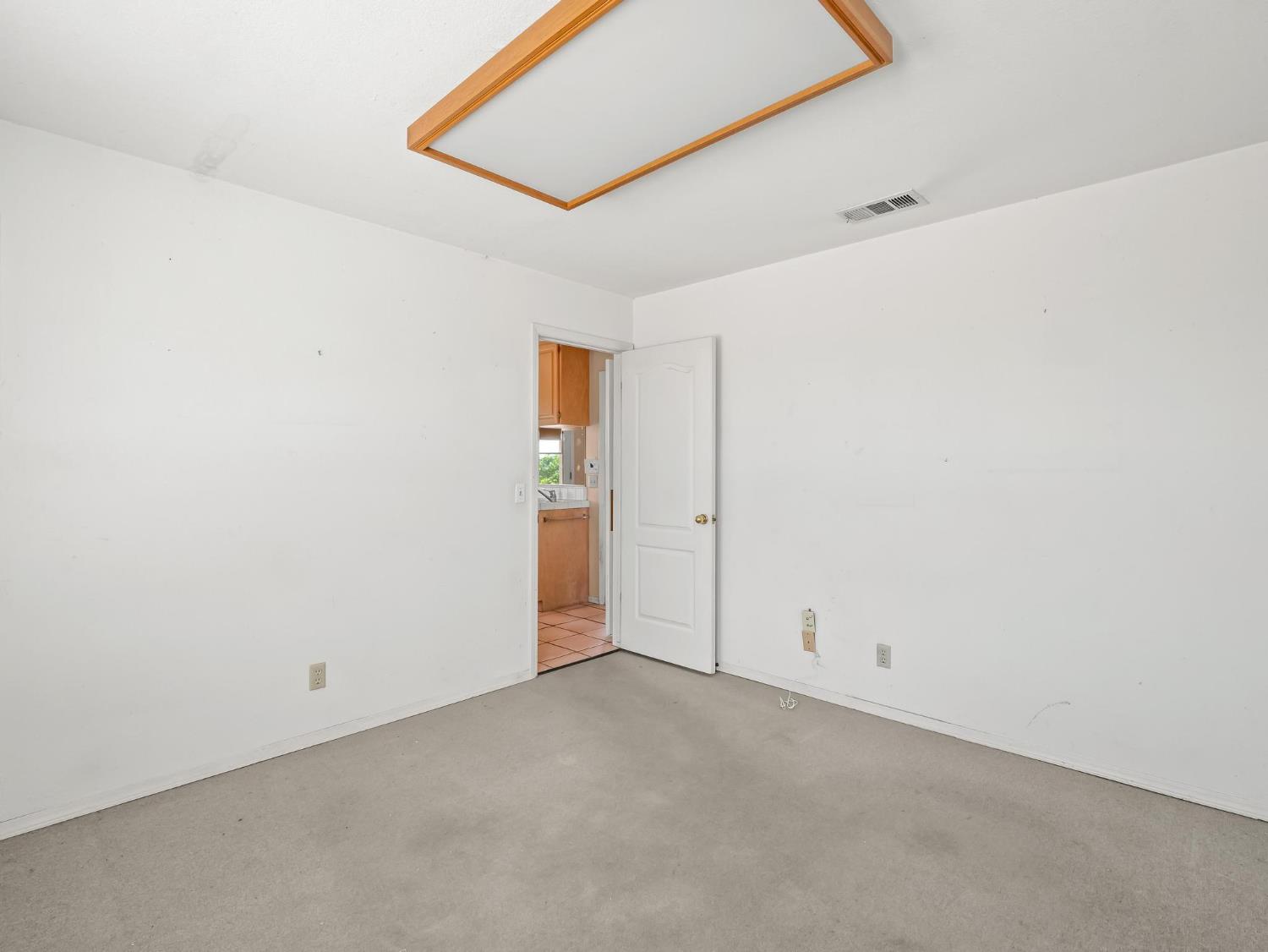 4281 N Rolinda Avenue