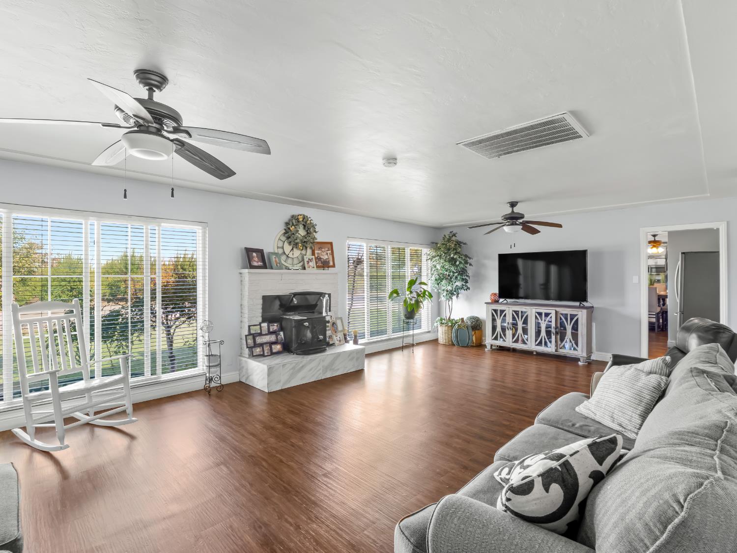 20445 W Manning Avenue