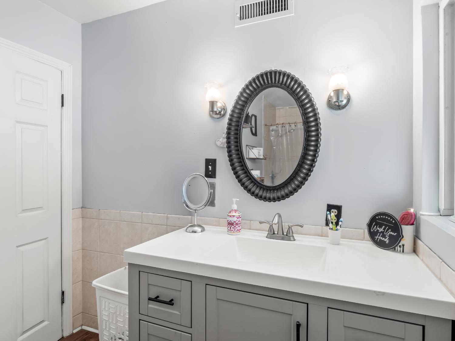 20445 W Manning Avenue