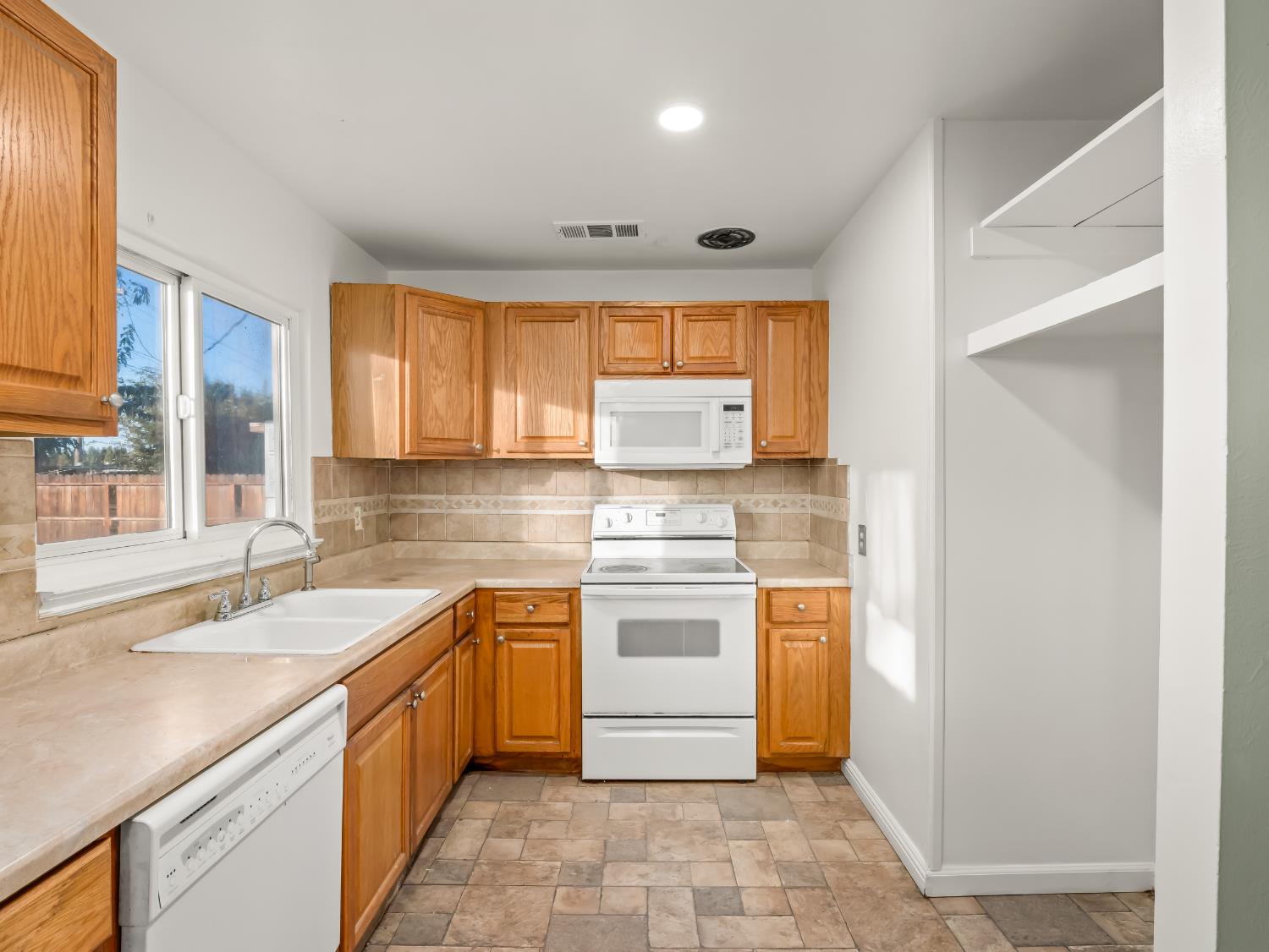 1824 Vasquez Drive