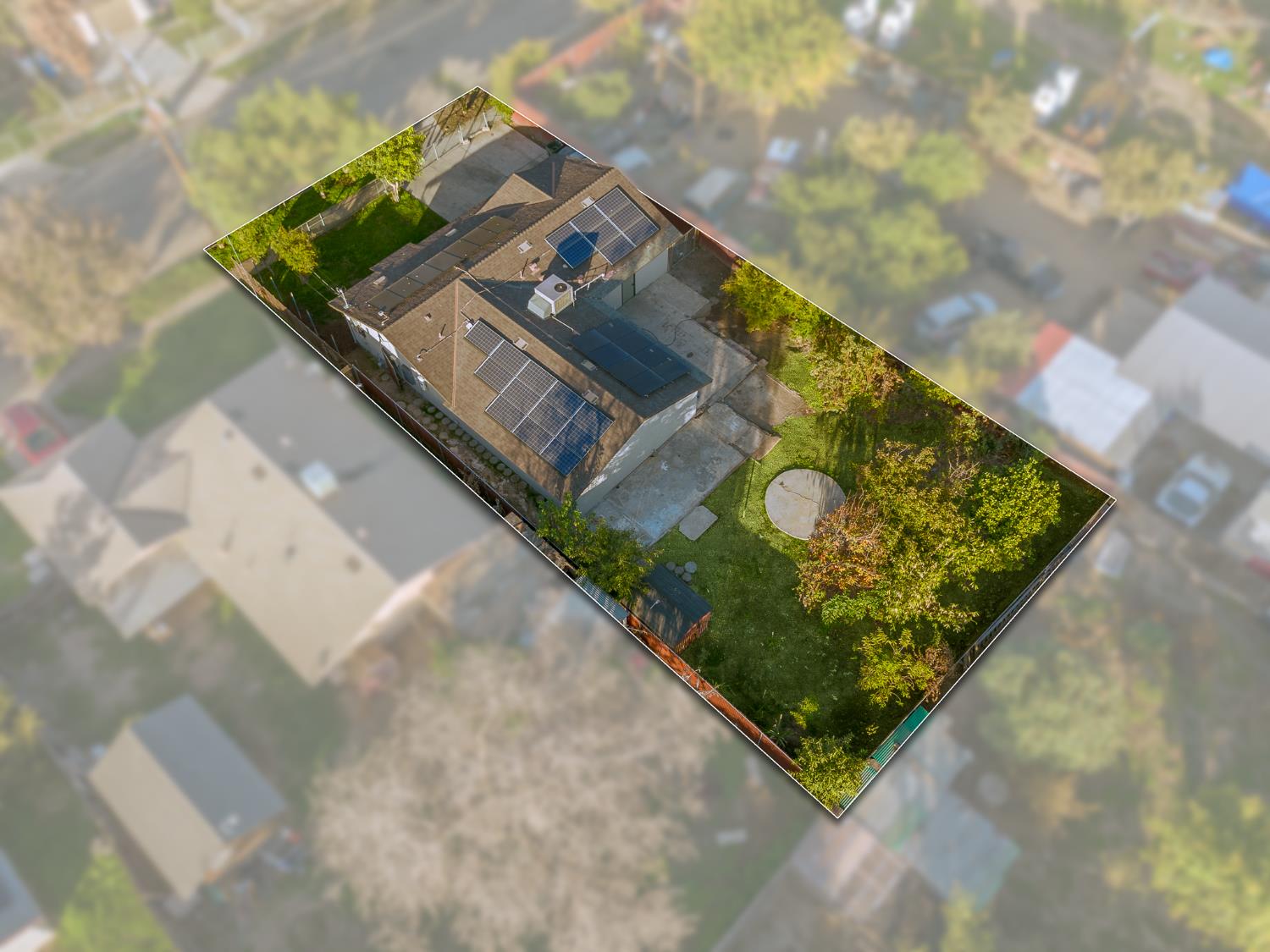 221 W San Joaquin Street