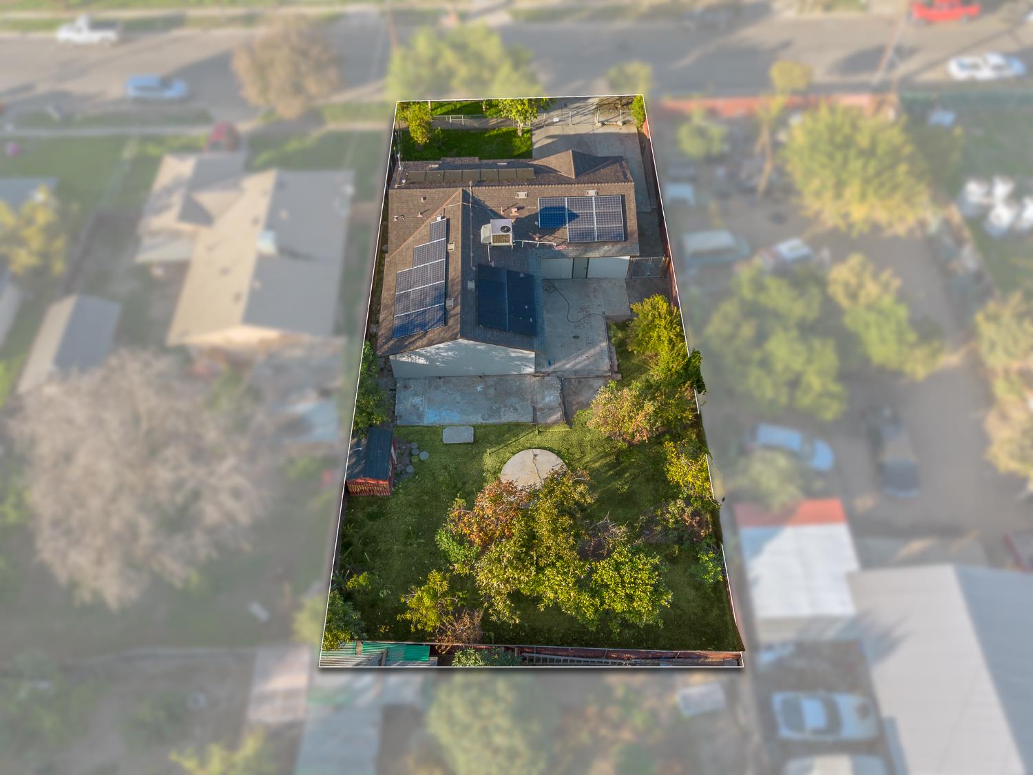221 W San Joaquin Street