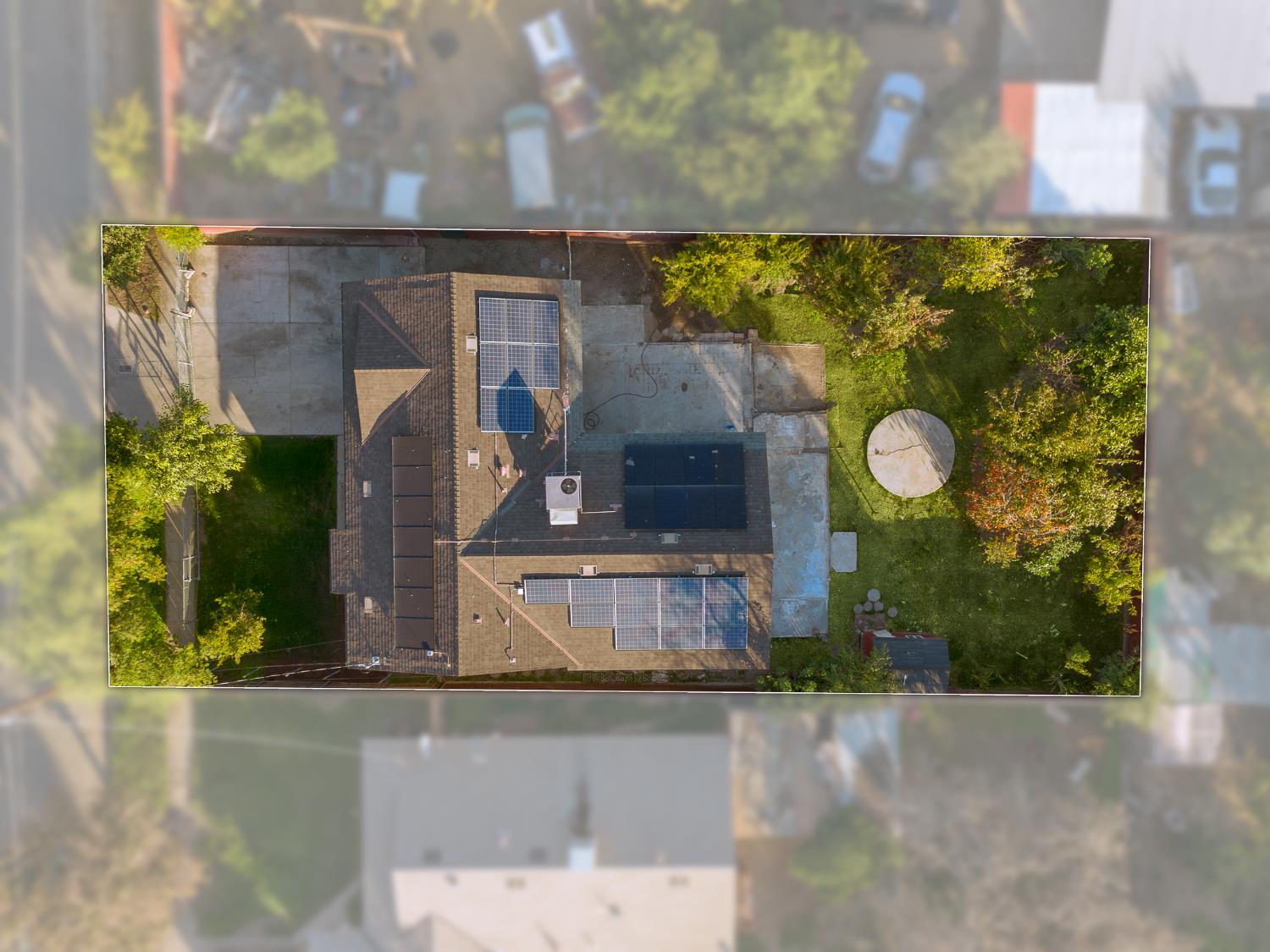 221 W San Joaquin Street