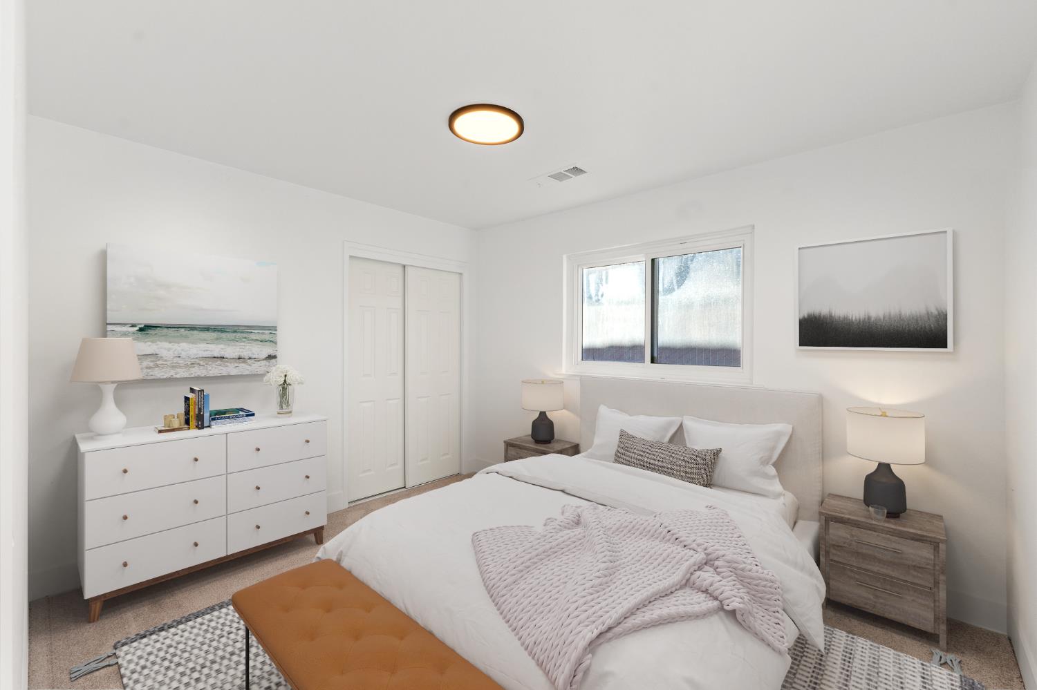 221 W San Joaquin Street