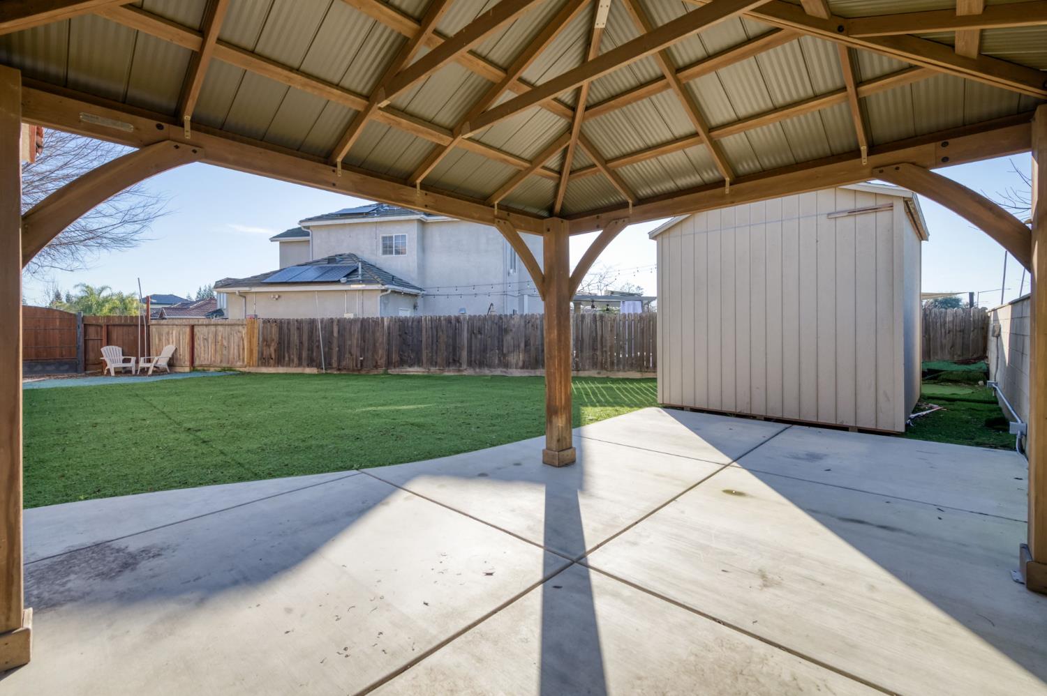 169 Rosewood Avenue