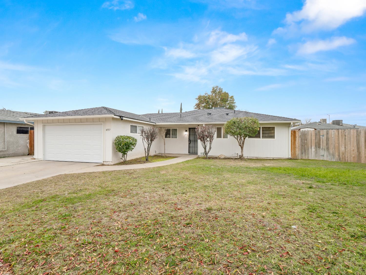 4557 N Sequoia Drive