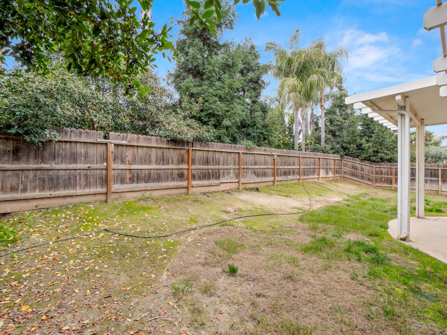 8683 N Richelle Avenue