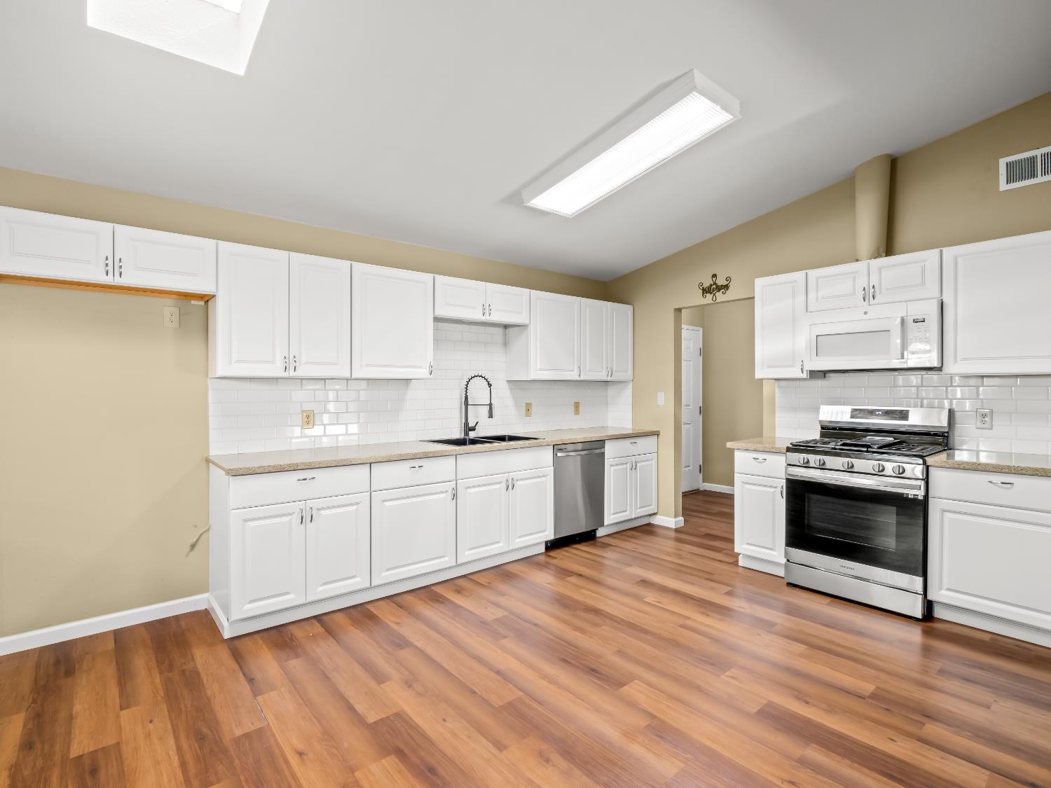 1416 Cherry Lane