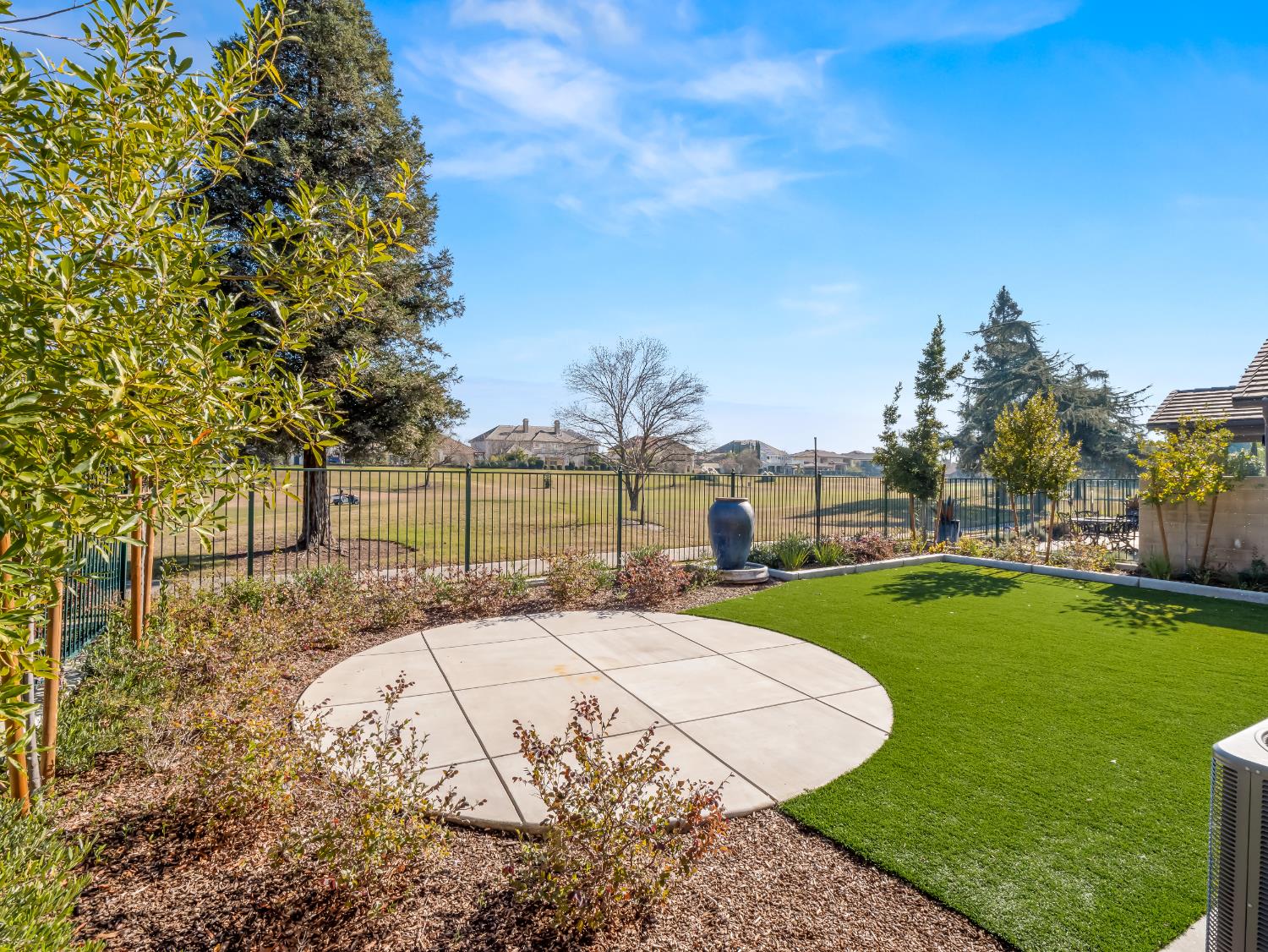 11584 N Via Venitzia Avenue