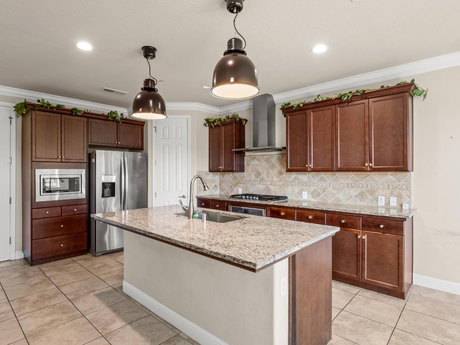 11584 N Via Venitzia Avenue