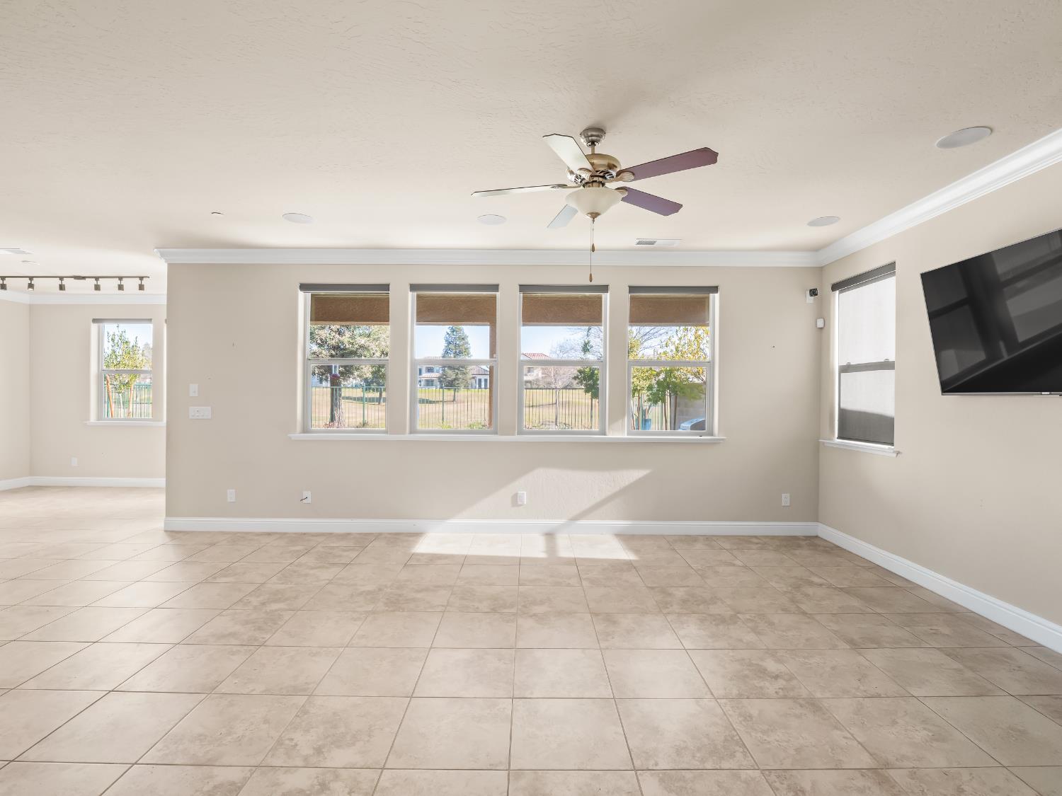 11584 N Via Venitzia Avenue