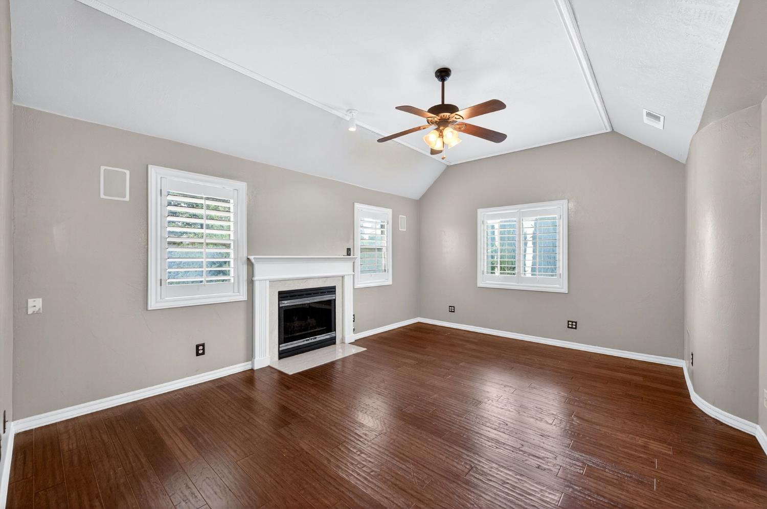 2450 W Beechwood Avenue