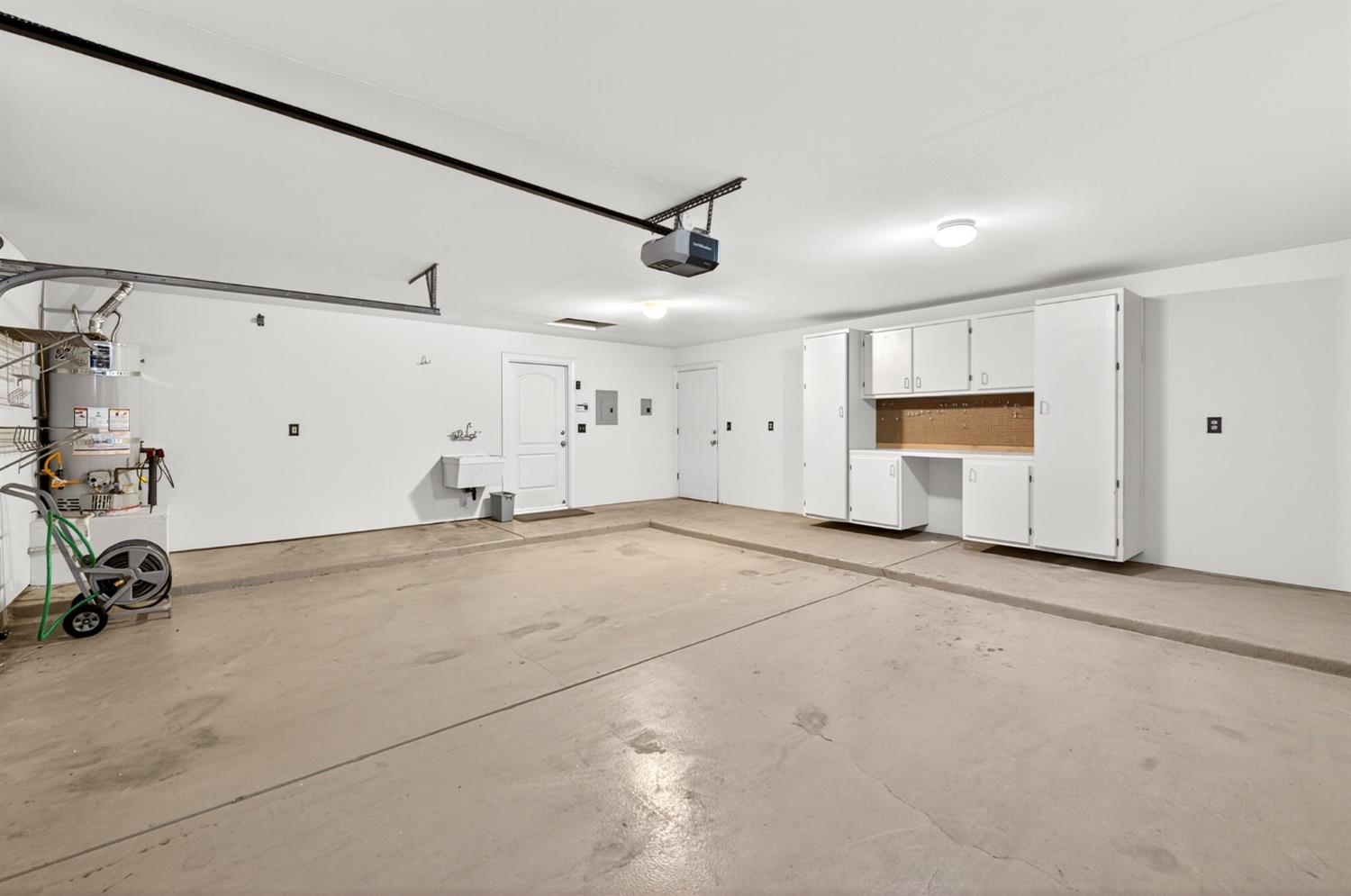 2450 W Beechwood Avenue