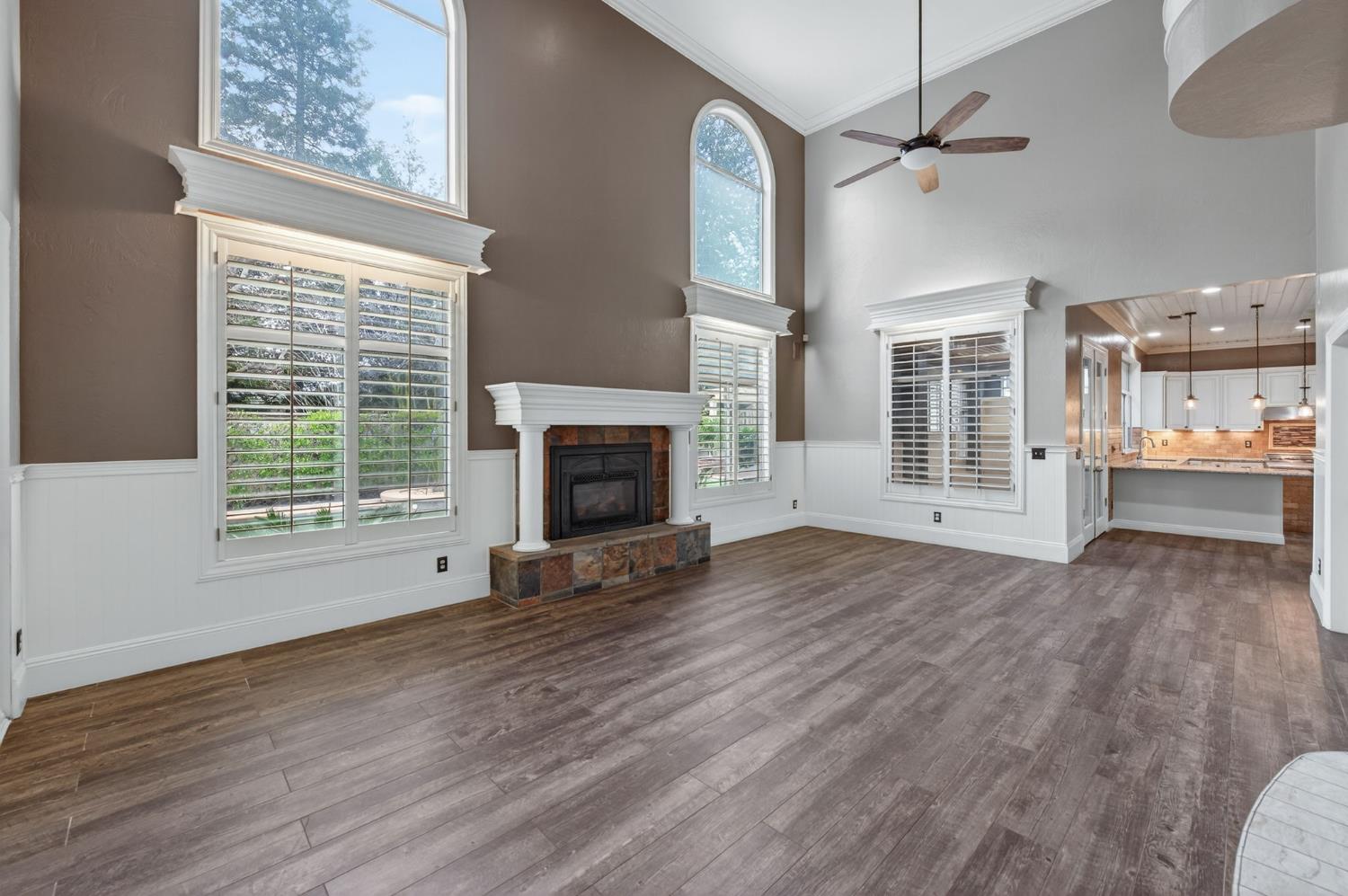 2450 W Beechwood Avenue