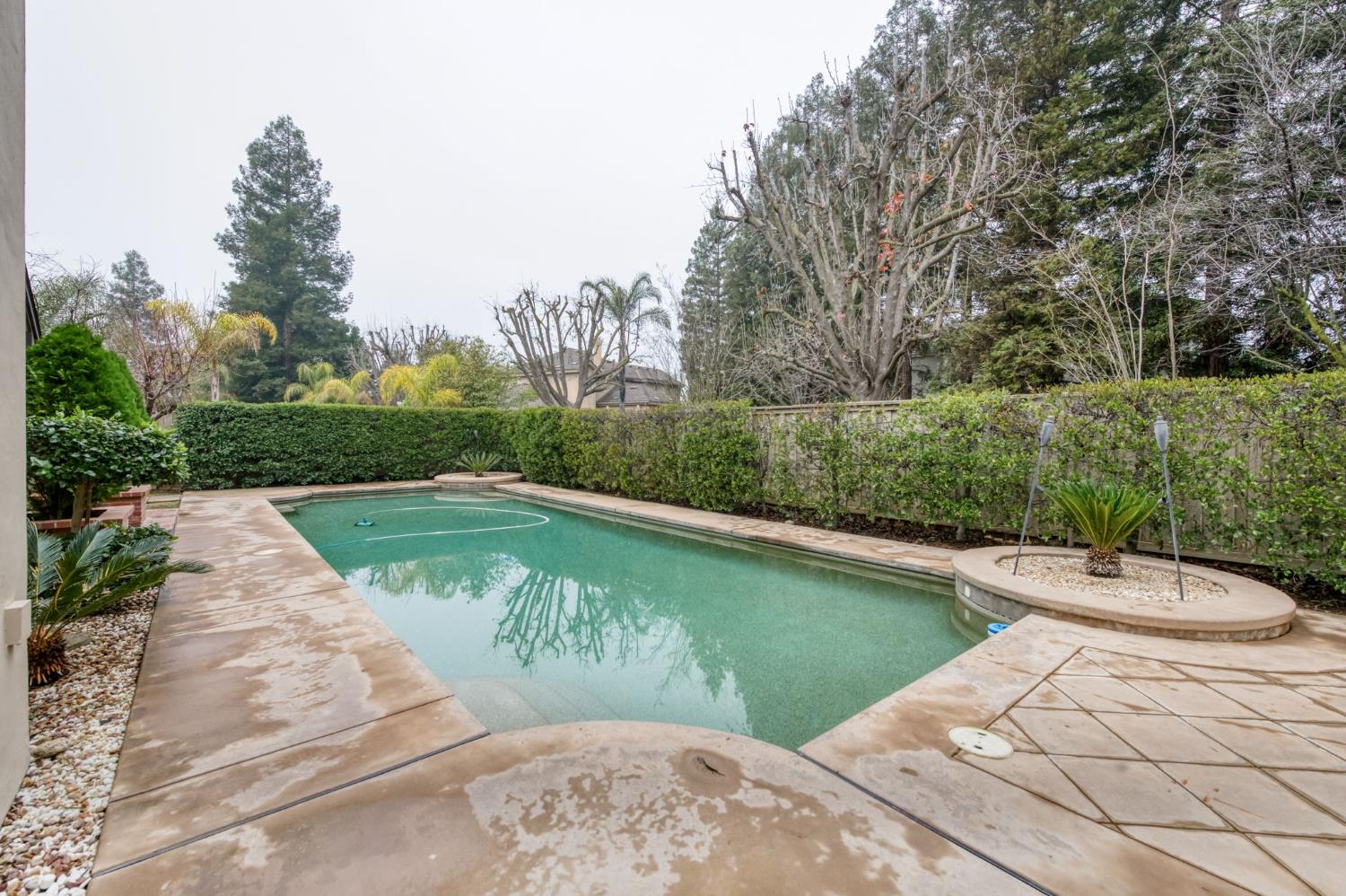 2450 W Beechwood Avenue