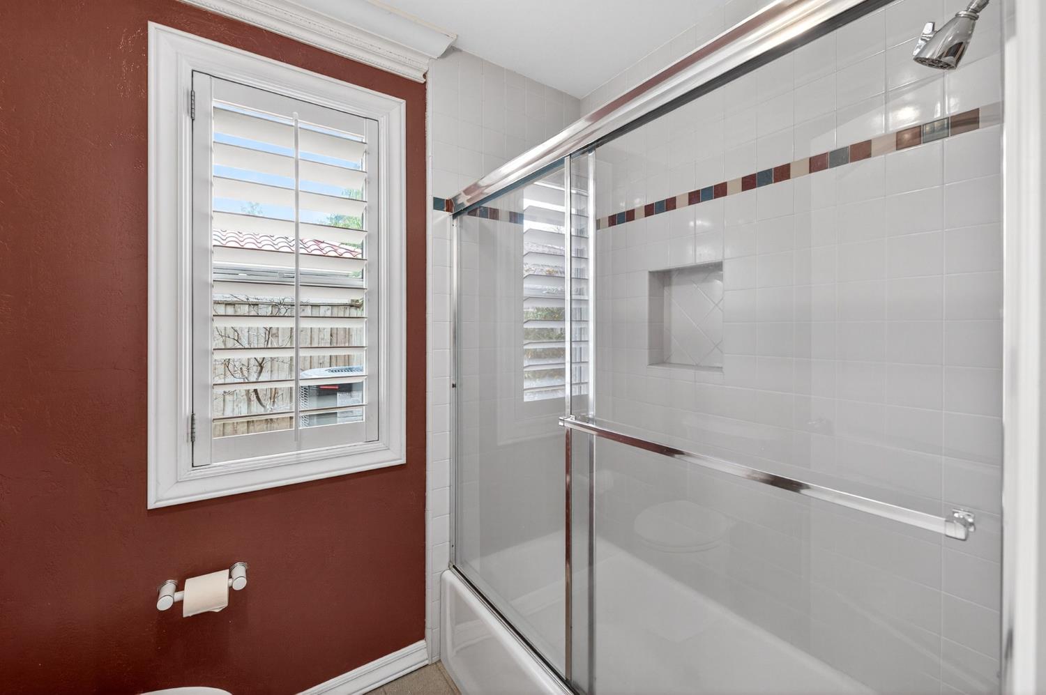 2450 W Beechwood Avenue