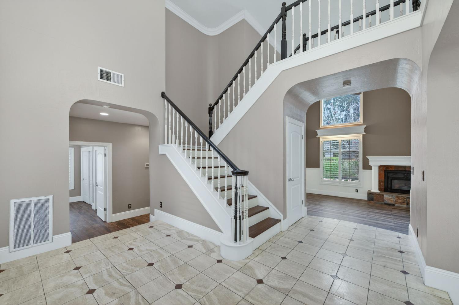 2450 W Beechwood Avenue