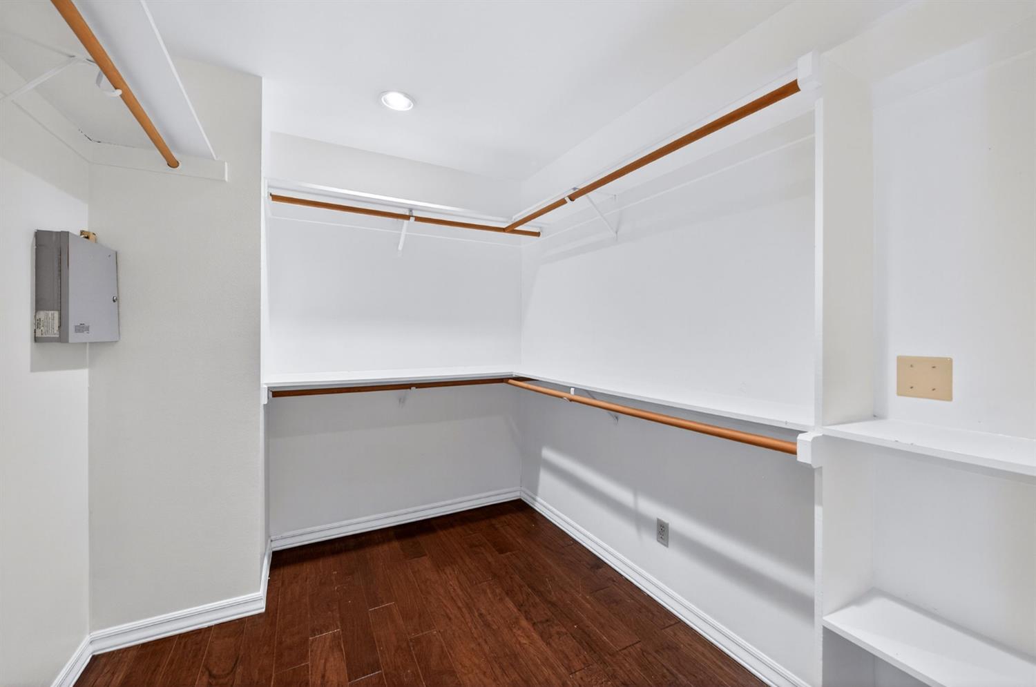 2450 W Beechwood Avenue